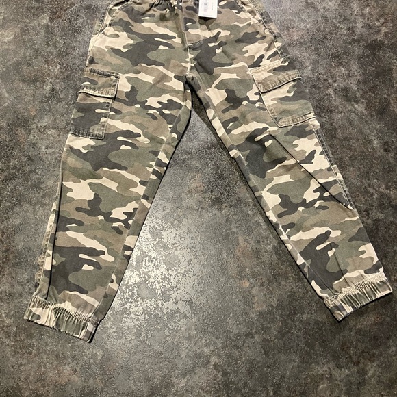 The Camo Cargo Jogger by Janie and Jack - Picture 4 of 5